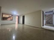 VENDO BONITO DEPARTAMENTO EN PRIMER PISO URB. MONSERRATE...