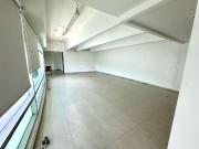 Vendo c?ntrica Oficina frente Puerto Canc?n Av Bonampak...