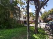 Vendo casa 352m2 Altamira 0446