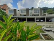 Vendo casa 370m2 Los Campitos 2509