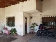VENDO CASA 3 DORM CENTRO DE BARRIO ALBERDI