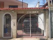 Vendo Casa 700m2 6h/5b+1/2/2p Colinas de Santa Mónica
