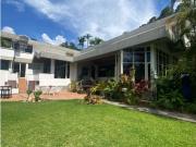 Vendo casa 750mts2 5h+s/8b/6pe Cerro Verde