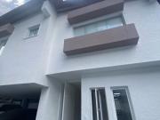 Vendo o Alquilo casa 800m2 4h+s/8b/6p Prados del Este 6395