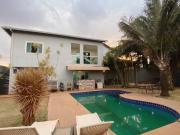 Vendo casa aconchegante no Condomínio Estância Quintas...