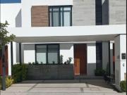 VENDO CASA AL NORTE 3 700 000 EN PRIVADA TRENTO