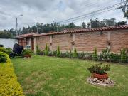 Vendo casa amplia sector calle Roma con área verde se...
