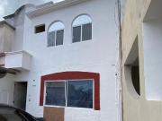 Vendo Casa Ampliada de Oportunidad en Hacienda Real del...