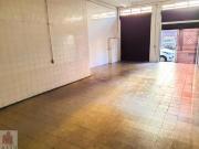 Vendo casa assobradada com salão comercial na Vila Diva