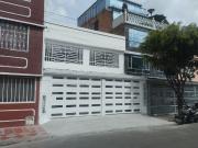 VENDO CASA BARRIO DELICIAS PARA ESTRENAR EMN
