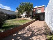 Vendo casa barrio José Muñoz cerca del teatro Luxor la...