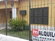 Vendo casa calle yapeyu 148