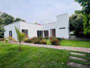 CASA CAMPESTRE CERCA DE NEIVA en lote de 1.313 m2