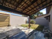 Vendo casa com 03 quartos com uma excelente localização