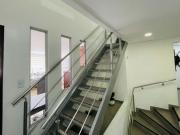 VENDO CASA COMERCIAL EN PONTEVEDRA 458 M2