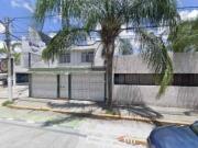 VENDO CASA COMERCIAL SOBRE BLVD GONZÁLEZ BOCANEGRA. LEON...