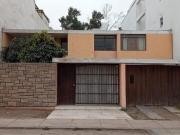 VENDO CASA COMO TERRENO 600 M2 SAN BORJA MONTERRICO NORTE