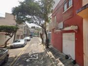 VENDO CASA CON 249m², EN COL. NÁPOLES, CERCA DE AVENIDAS...