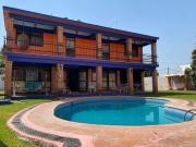 Vendo Casa con alberca en Fraccionamiento AguaHedionda