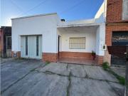 Vendo Casa con Departamento en Concepción del Uruguay,...