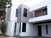 VENDO CASA CON ESTRICTA VIGILANCIA