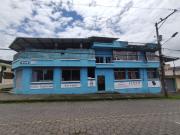 vendo casa, con local comercial y dos departamentos