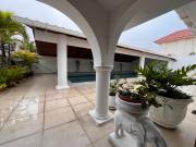 VENDO CASA CON PISCINA EN PUERTO AZUL KM 11, VIA LA COSTA