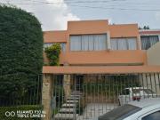 Vendo casa con vigilancia, iluminada, gran jardin,...