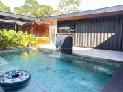 Vendo casa Container com 394 mÂ² 3 suÃtes 1 master com...