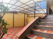 VENDO CASA DE 2 NIVELES CON ACCESO SEPARADO EN BELÉN LAS...