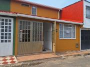 Vendo casa de 2 pisos con garaje Barrio Jordan Villavicencio