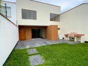 Vendo Casa de 3 pisos en las Brisas de Villa 300 m² en...
