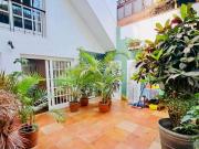 VENDO CASA DE 3 PISOS EN MIRAFLORES LÍMITE CON SAN...