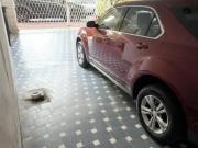 VENDO CASA DE 3 PISOS FRENTE AL JARDIN