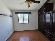 Vendo casa de 4 recamaras en Benei Residencial al...
