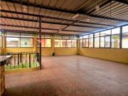 Vendo Casa de 6 dormitorios en Barrio Miraflores Manta