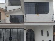 VENDO CASA MODERNA EN URB.EL DORAL DE TORRE BLANCA...