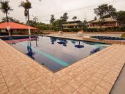 VENDO CASA DE CAMPO CON AMPLIO TERRENO, EN CONJUNTO...