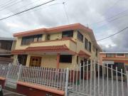 VENDO CASA DE DOS DEPARTAMENTOS EN CONJUNTO HABITACIONAL...