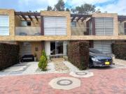 Vendo casa de dos niveles en vereda la Balsa Chia