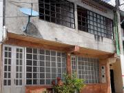 VENDO CASA DE DOS PISOS EN LA URBANIZACION NUEVO...