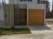 VENDO CASA DE ESTRENO URB. OASIS ICA