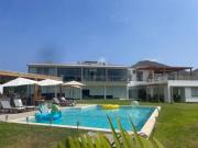 Vendo Casa de Lujo con Piscina a 15 min de Asia – $ 620,000