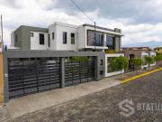Venta de casa de lujo en Capelo