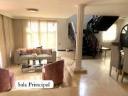 VENDO CASA DE TRES NIVELES EN POBLADO LAS PALMAS