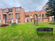 VENDO CASA DE TRES NIVELES REMODELADA CONJUNTO CERRADO CHIA