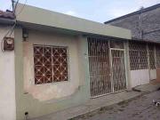 Vendo Casa de una Planta en Mucho Lote 3