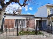 VENDO CASA +DPTO EN BÂ°PANAMERICANO