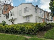 VENDO CASA DÚPLEX CON LOCAL EN SECTOR VILLA VERDE