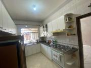 Vendo casa em Itaúna com estrutura para cinco andares em...